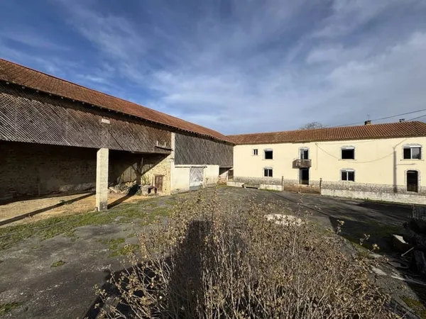 Maison 7 pièces 230 m²