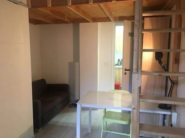 Studio 1 pièce 14 m²
