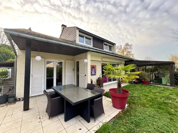 Maison 6 pièces 140 m²