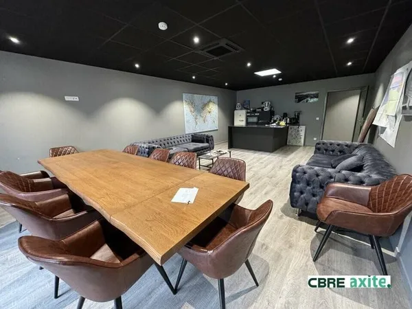 Bureaux 215 m²