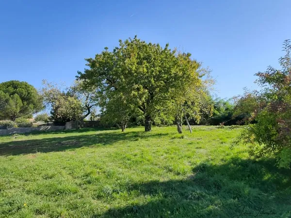 Terrain 1187 m²