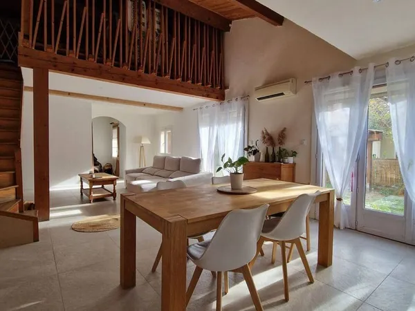 Maison 6 pièces 140 m²