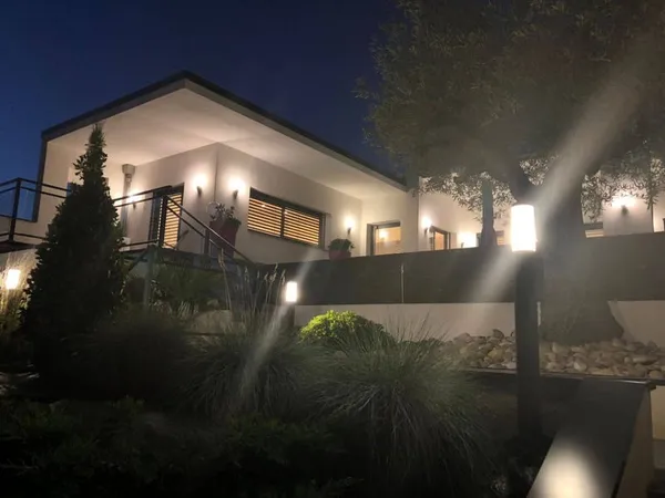 Maison 10 pièces 270 m²