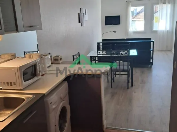 Studio 1 pièce 33 m²