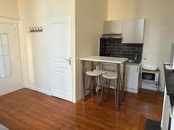 Studio 1 pièce 21 m²