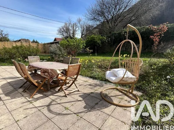 Maison 8 pièces 160 m²