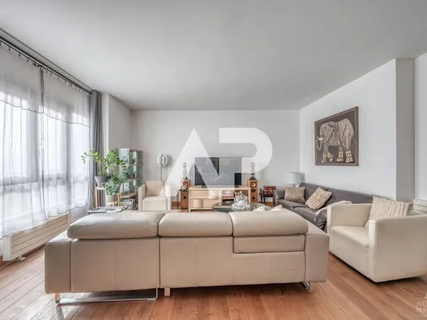 Appartement 5 pièces 117 m²