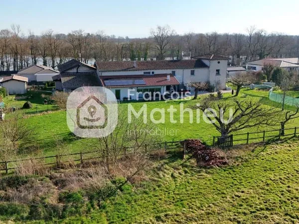 Maison 6 pièces 273 m²