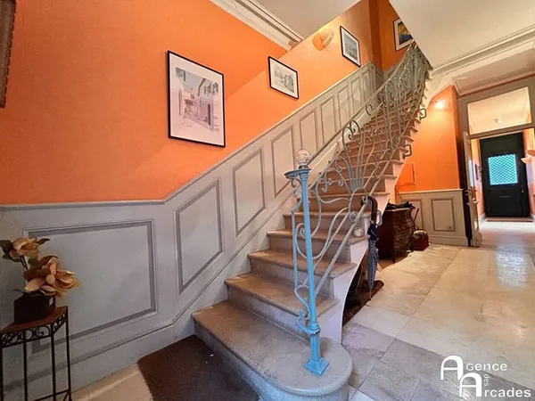 Maison 5 pièces 160 m²