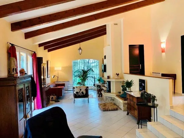 Maison 4 pièces 155 m²