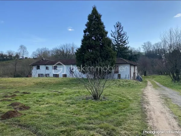 Maison 7 pièces 198 m²