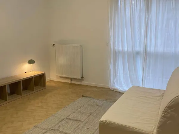 Studio 1 pièce 30 m² 
