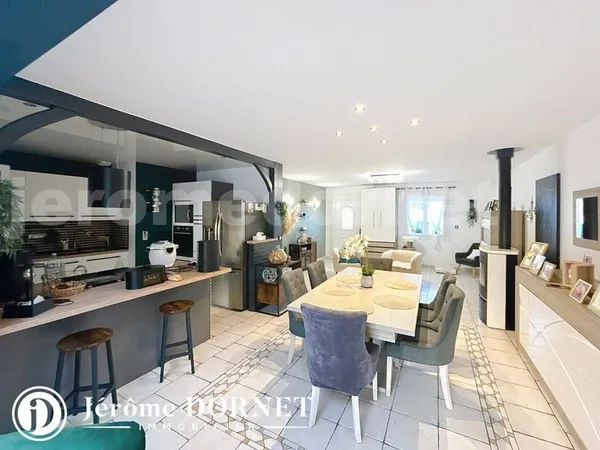 Maison de plain-pied 4 pièces 135 m² 