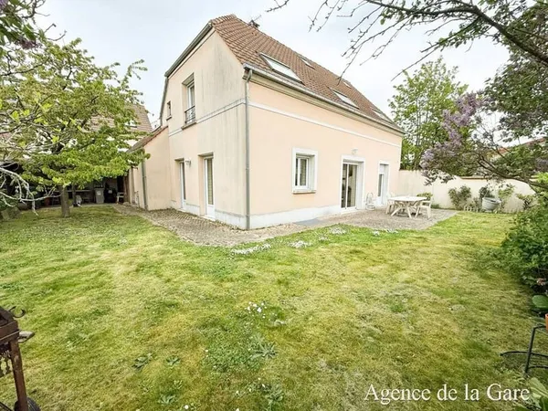 Maison 6 pièces 137 m² 