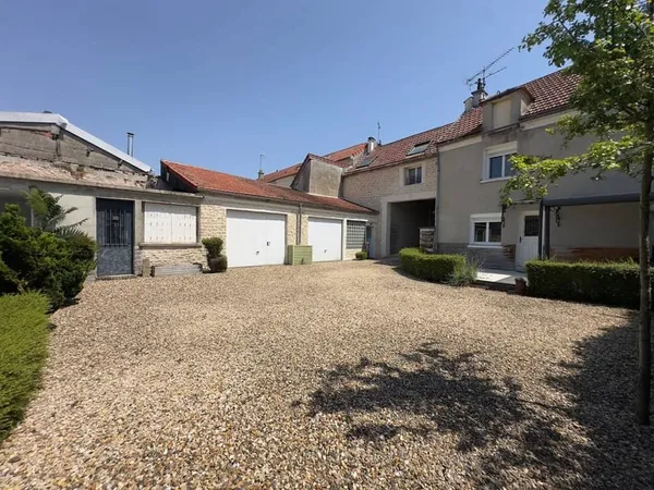 Maison 6 pièces 150 m² 