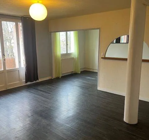 Appartement 6 pièces 82 m² 