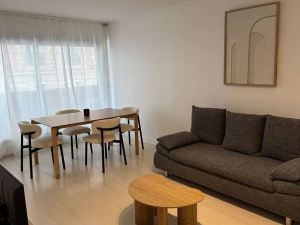 Appartement 1 pièce 49 m² 