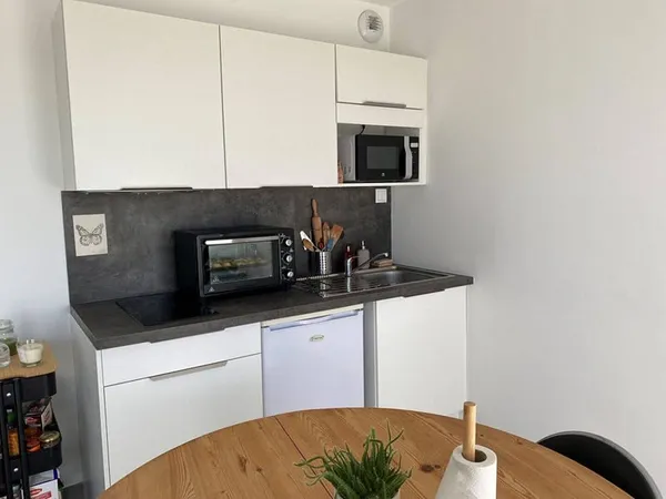 Studio 1 pièce 33 m² 