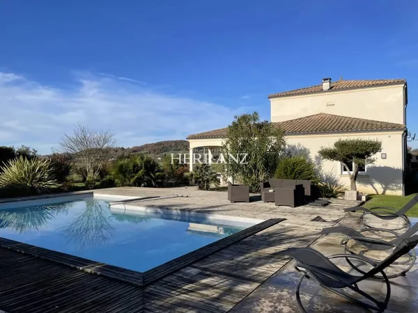 Maison 6 pièces 190 m² 