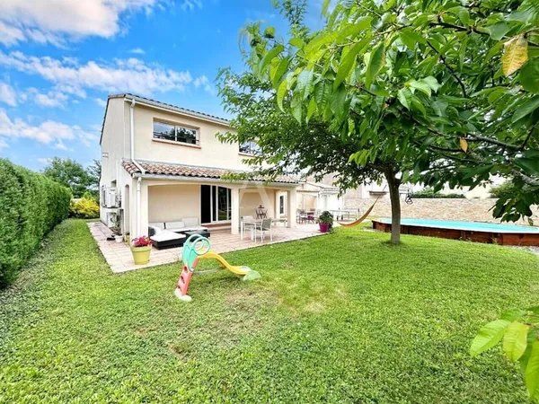 Maison 6 pièces 166 m² 