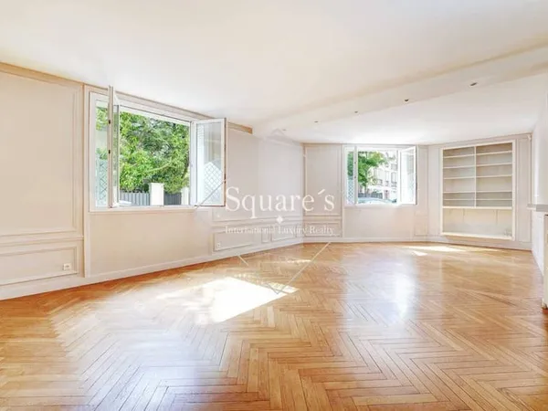 Appartement 5 pièces 166 m² 