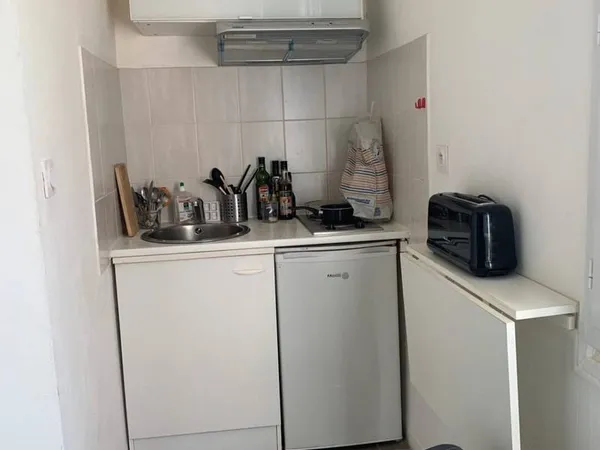 Appartement 1 pièce 15 m² 
