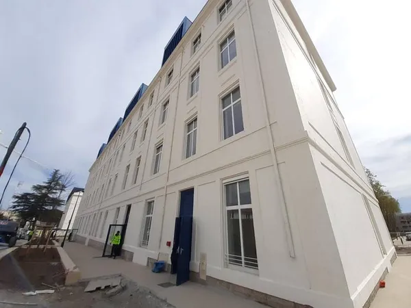 Appartement 3 pièces 65 m² 