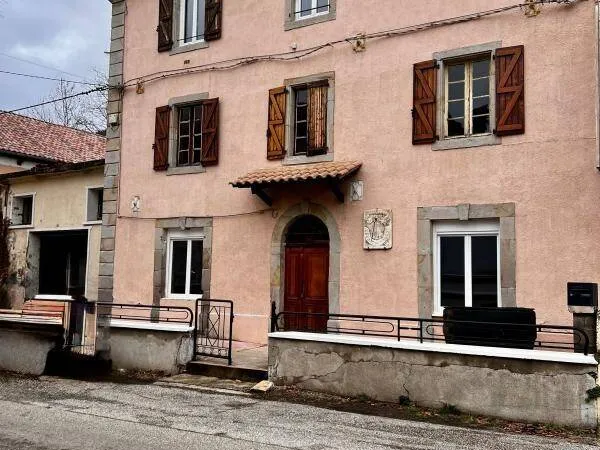 Maison 6 pièces 238 m² 