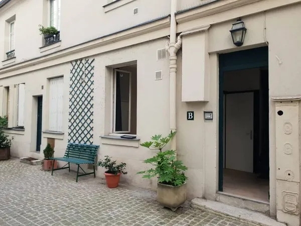 Appartement 1 pièce 11 m² 