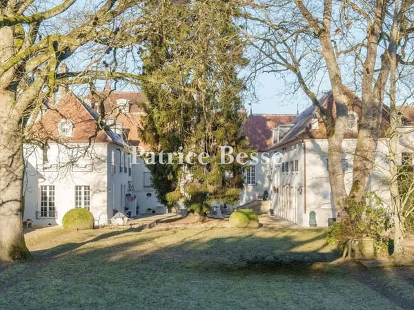Maison 15 pièces 471 m² 