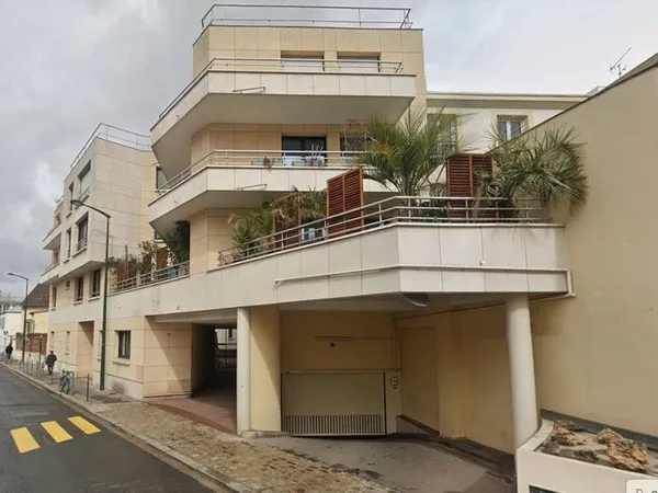 Parking 12 m²
