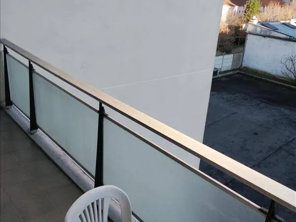 Studio 1 pièce 29 m² 