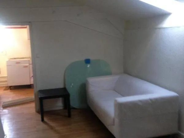 Studio 1 pièce 31 m² 