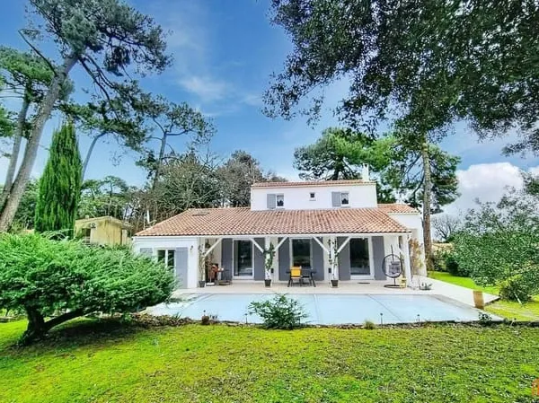 Maison 6 pièces 160 m² 