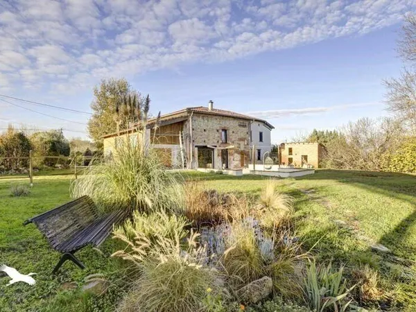 Maison 6 pièces 262 m² 