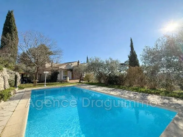 Maison 5 pièces 142 m² 