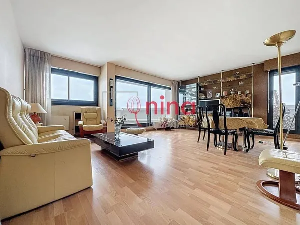 Appartement 3 pièces 82 m² 