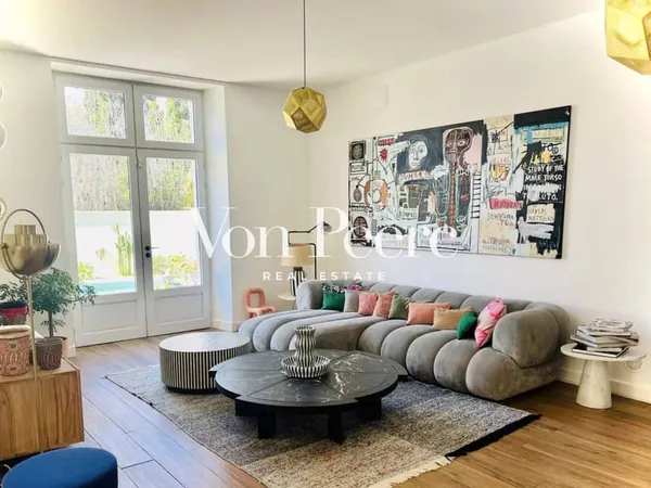Maison 10 pièces 228 m² 