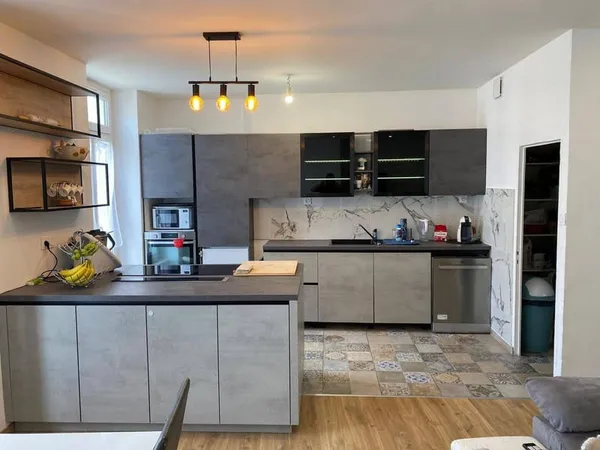 Appartement 4 pièces 105 m² 