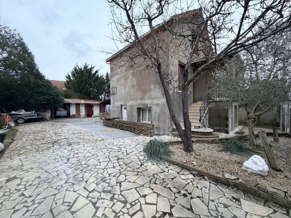Maison 5 pièces 90 m²