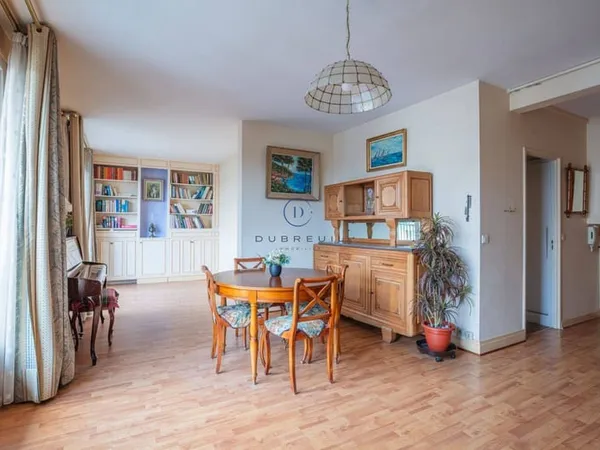Appartement 4 pièces 83 m² 