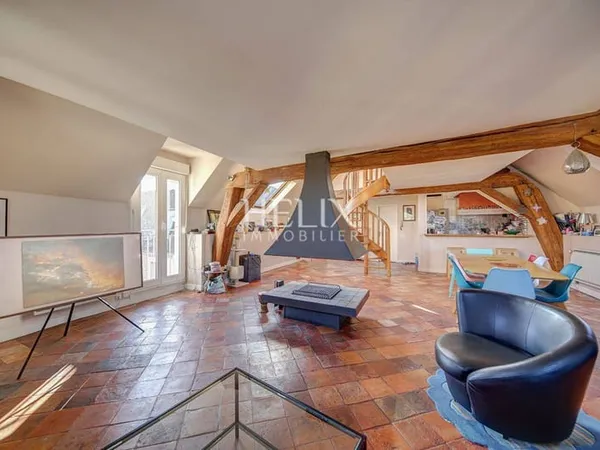 Duplex 5 pièces 131 m² 