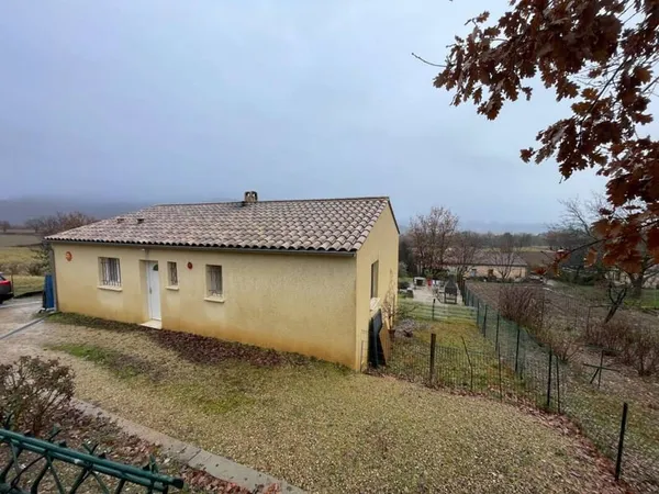 Maison de plain-pied 5 pièces 95 m² 