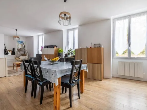 Triplex 4 pièces 95 m² 