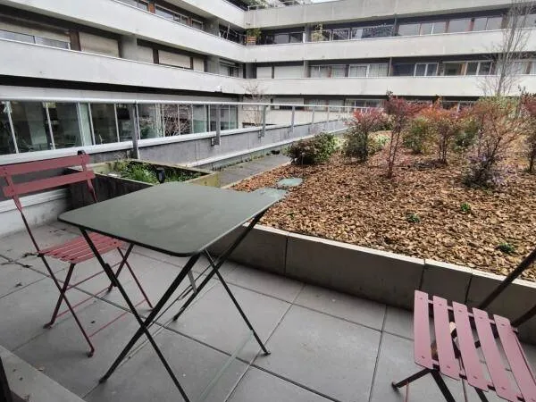 Studio 1 pièce 19 m² 