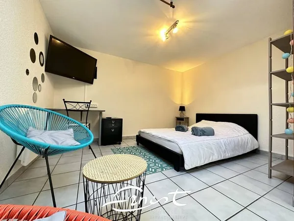 Studio 1 pièce 28 m² 