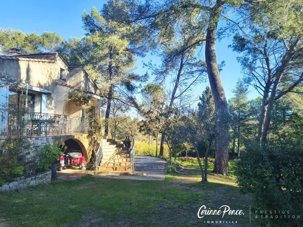 Villa 9 pièces 200 m² 