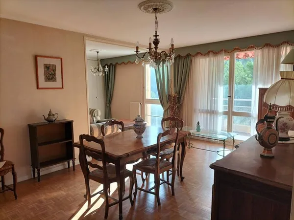 Appartement 4 pièces 83 m² 