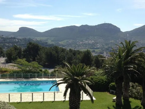 Studio 1 pièce 28 m² 
