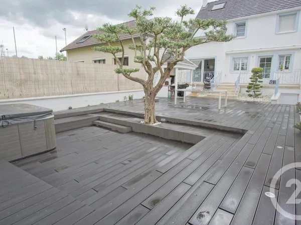 Maison 7 pièces 138 m² 
